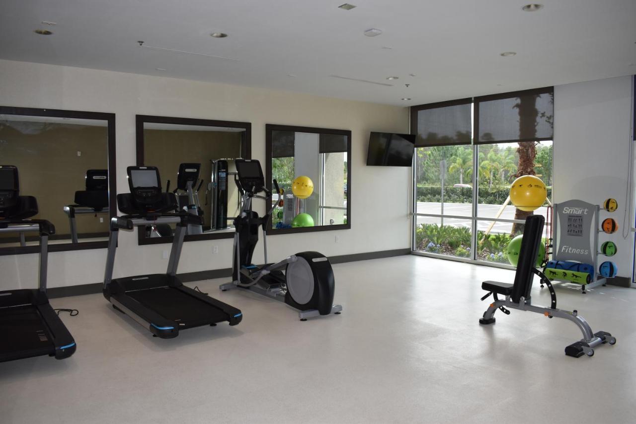 La Quinta Inn & Suites By Wyndham Orlando I-Drive Theme Parks Williamsburg Ngoại thất bức ảnh